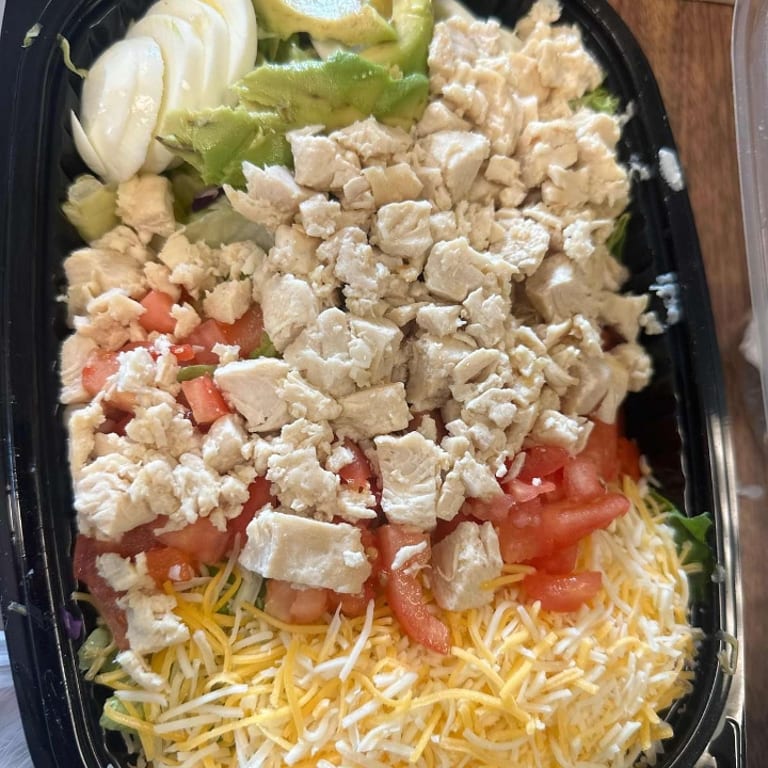 Cobb Salad: A Fresh American Classic